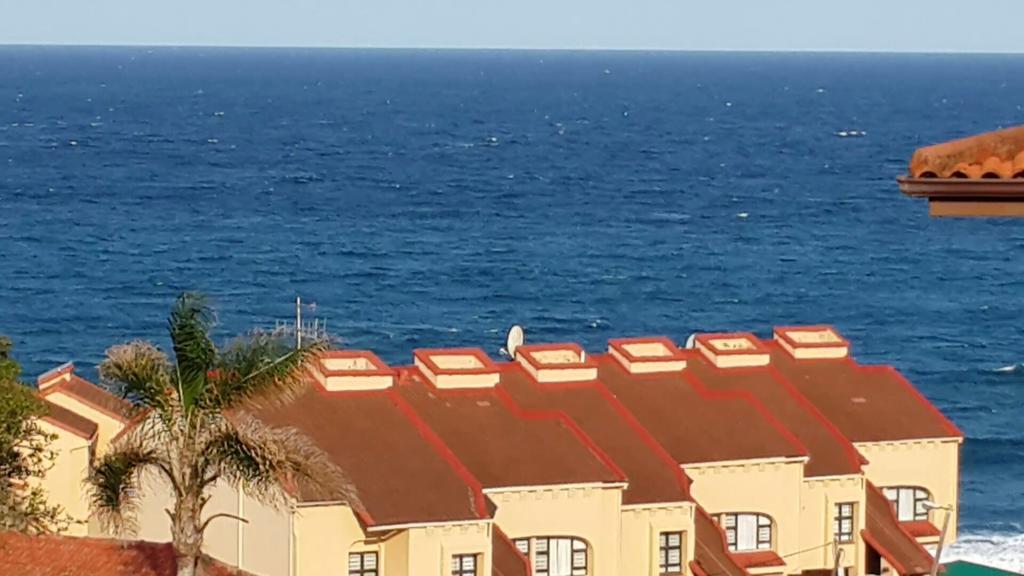 Topanga Holiday Home Uvongo Beach Eksteriør billede